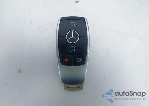 2020 Mercedes-Benz Glc 300 4Matic z USA, uszkodzony, nr VIN WDC0G8EB2LF722361